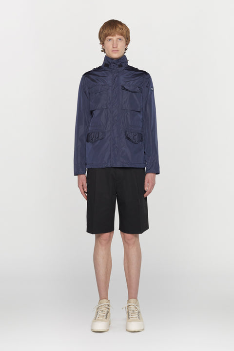 Water-repellent nylon field jacket with service hood
