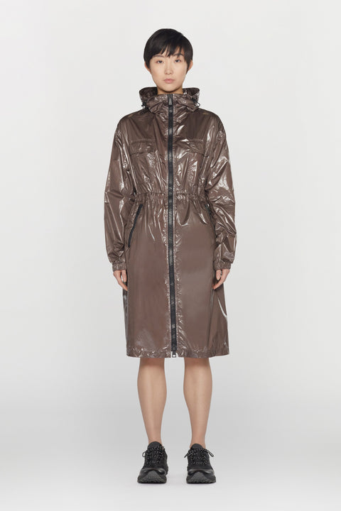 Water-repellent and windproof nylon gender neutral parka with hood