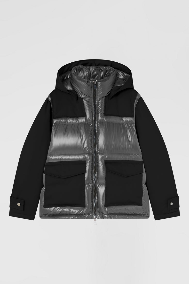 Down bomber with detachable hood and details in cotton twill