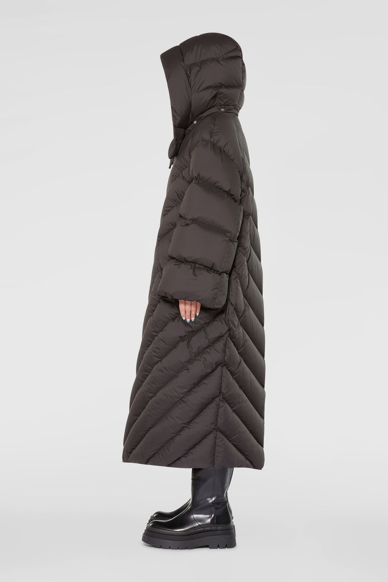 Oversize down coat with detachable hood